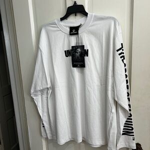 NWT - Long Sleeve Graphic Tee